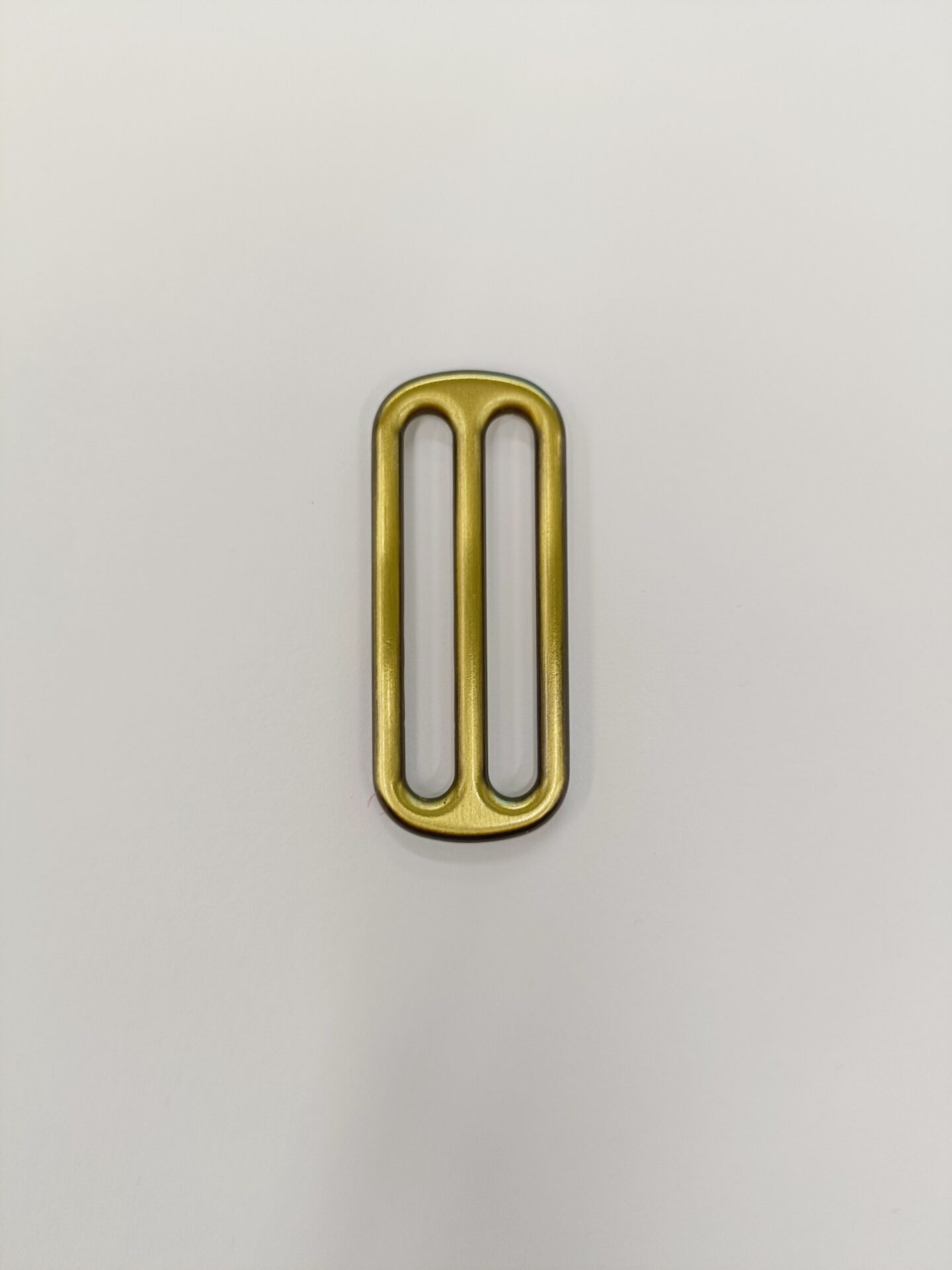 Passador Metal Ouro Velho